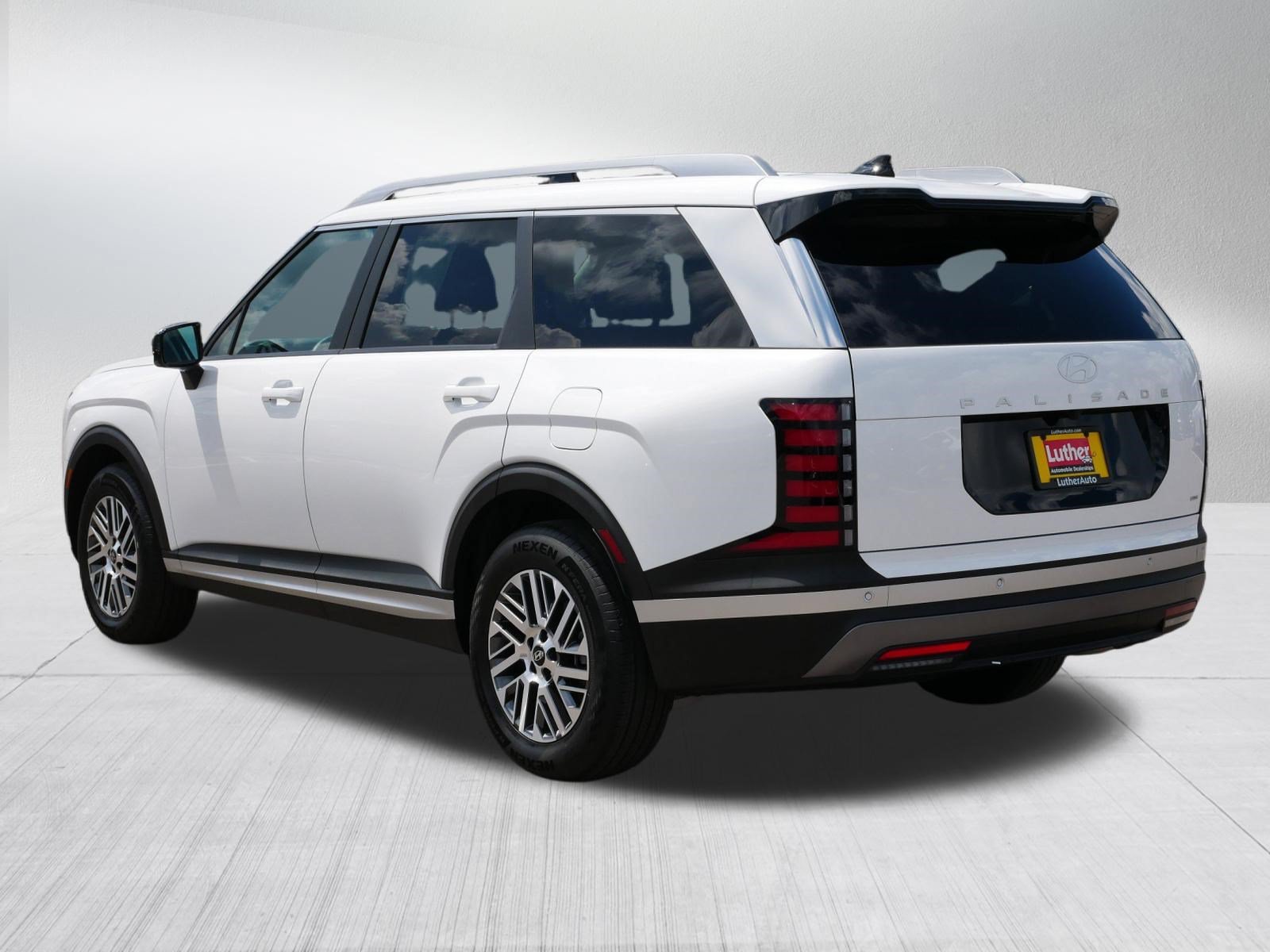Certified 2026 Hyundai Palisade SEL AWD/4WD image 5