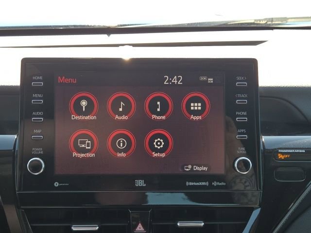 Used 2024 Toyota Camry XSE w/ Navigation Package image 27