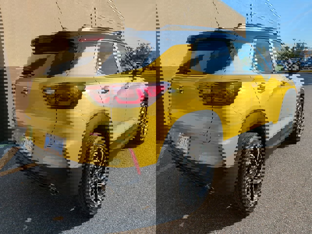 Used 2024 Chevrolet TrailBlazer RS w/ Driver Confidence Package image 4