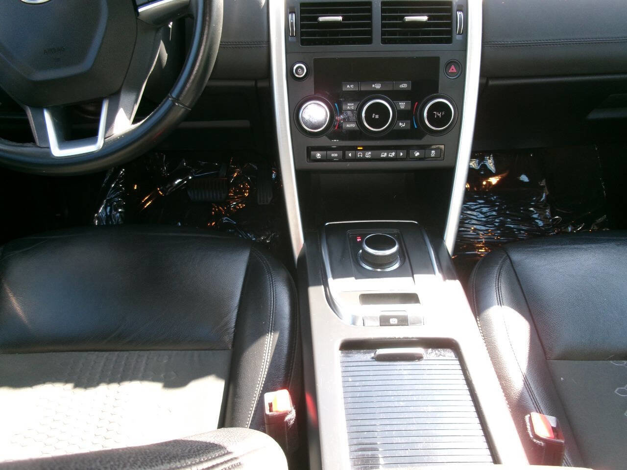 Used 2019 Land Rover Discovery Sport SE AWD/4WD image 18