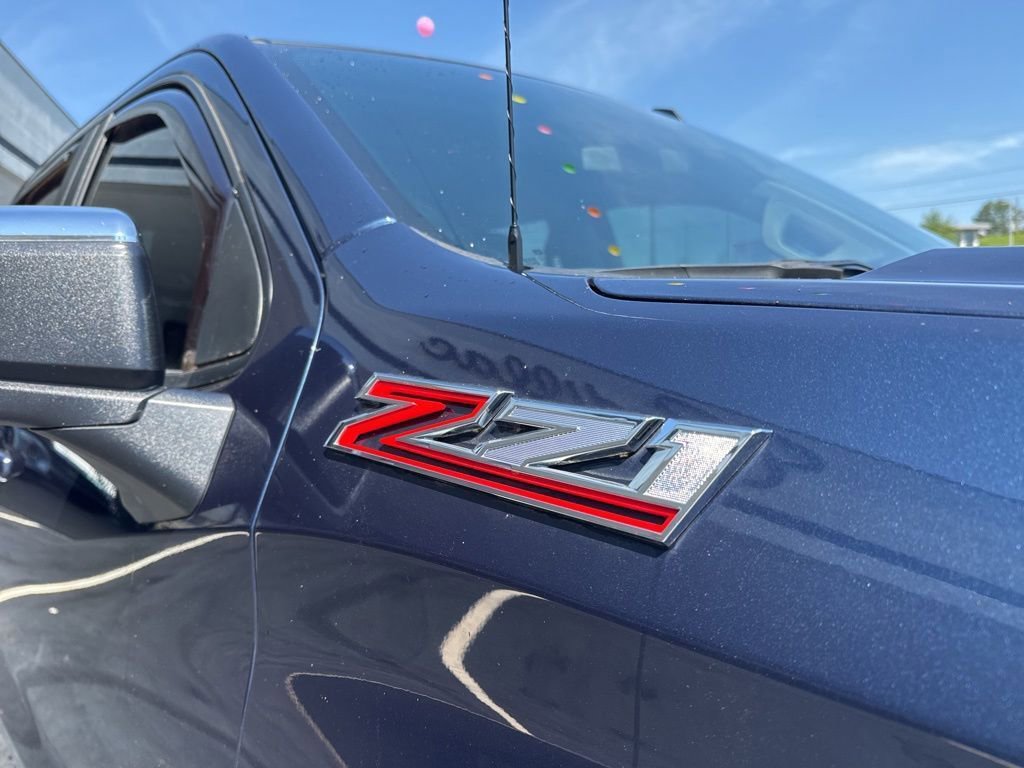 Used 2021 Chevrolet Silverado 1500 LT w/ Z71 Off-Road Package AWD/4WD image 4