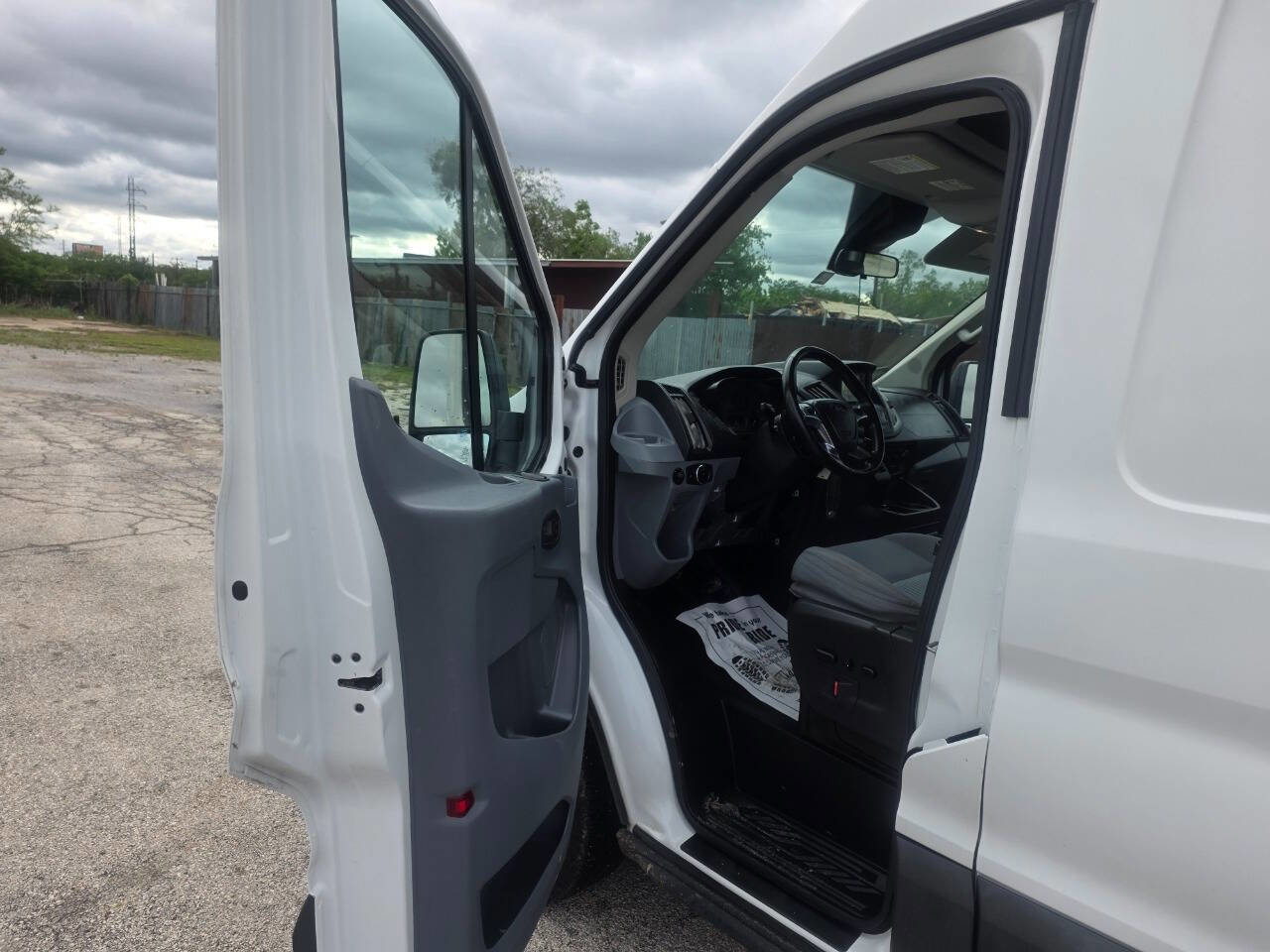Used 2017 Ford Transit 250 148 High Roof RWD image 7