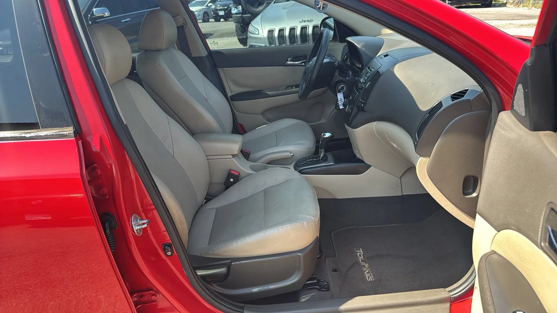 Used 2011 Hyundai Elantra FWD image 22