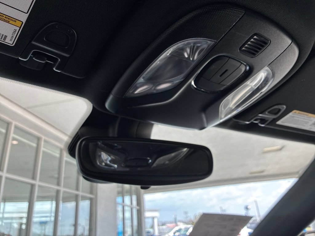 Used 2024 Jeep Compass Latitude AWD/4WD image 36