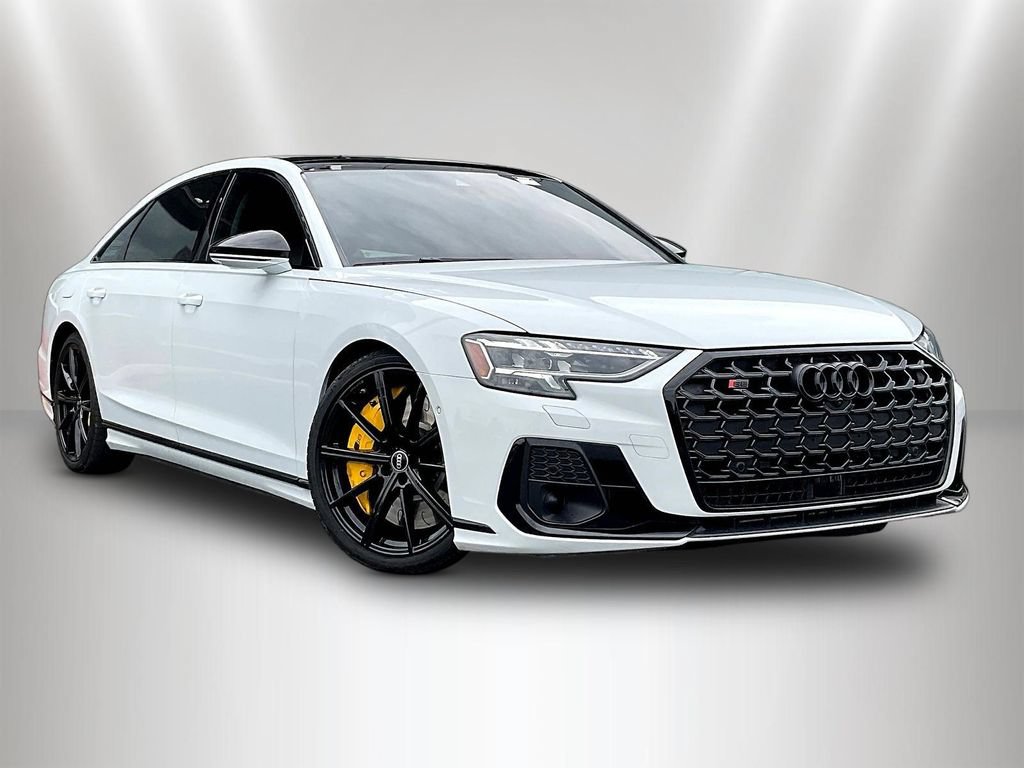 Used 2022 Audi S8 w/ S8 Comfort Plus Package AWD/4WD image 3