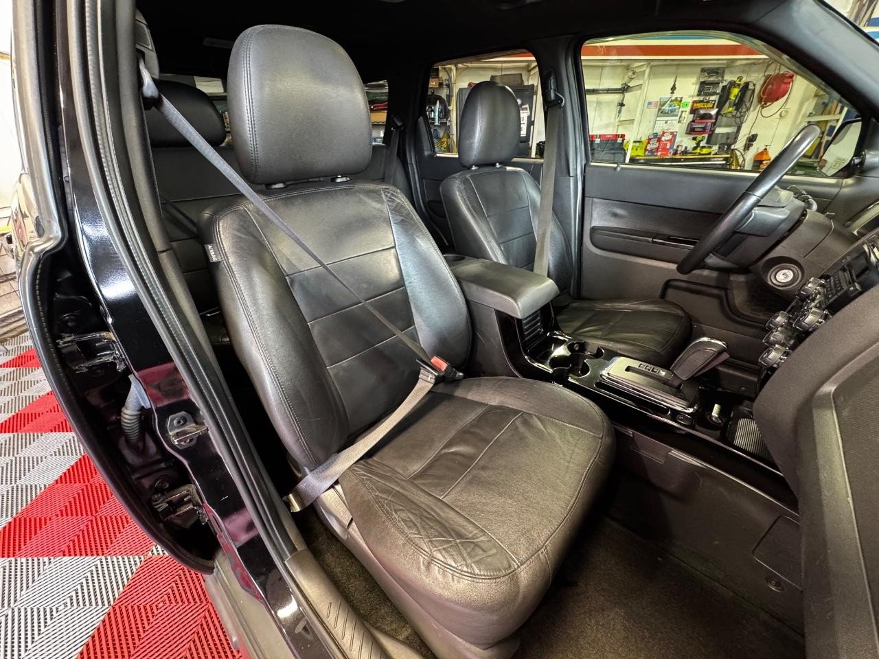 Used 2012 Ford Escape Limited AWD/4WD image 9