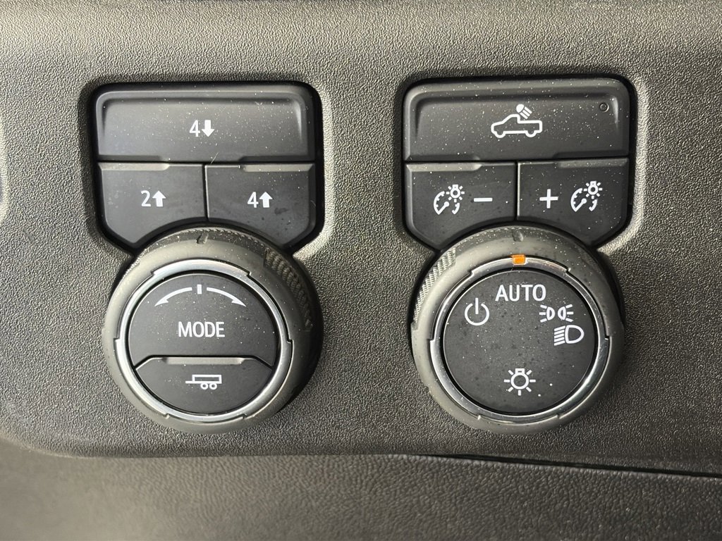 Used 2024 Chevrolet Silverado 3500 LT image 24