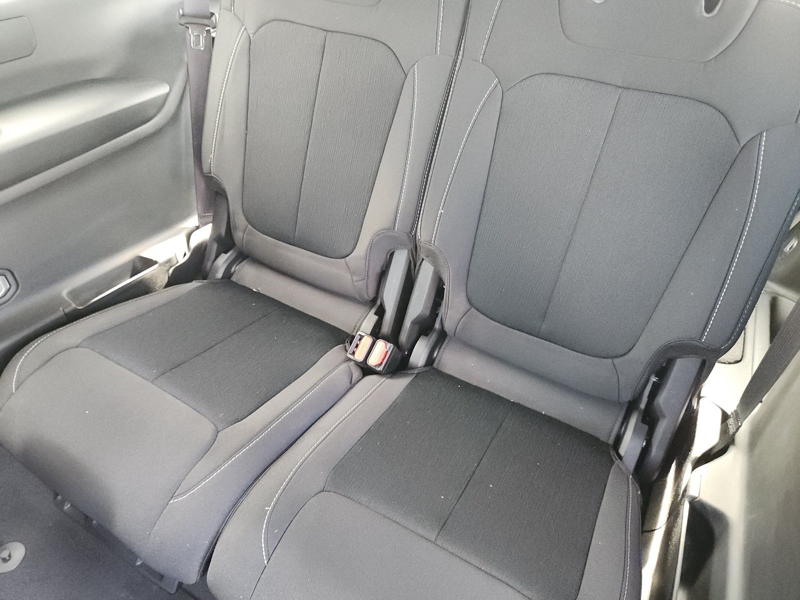 New 2026 Jeep Grand Cherokee L Laredo RWD image 24