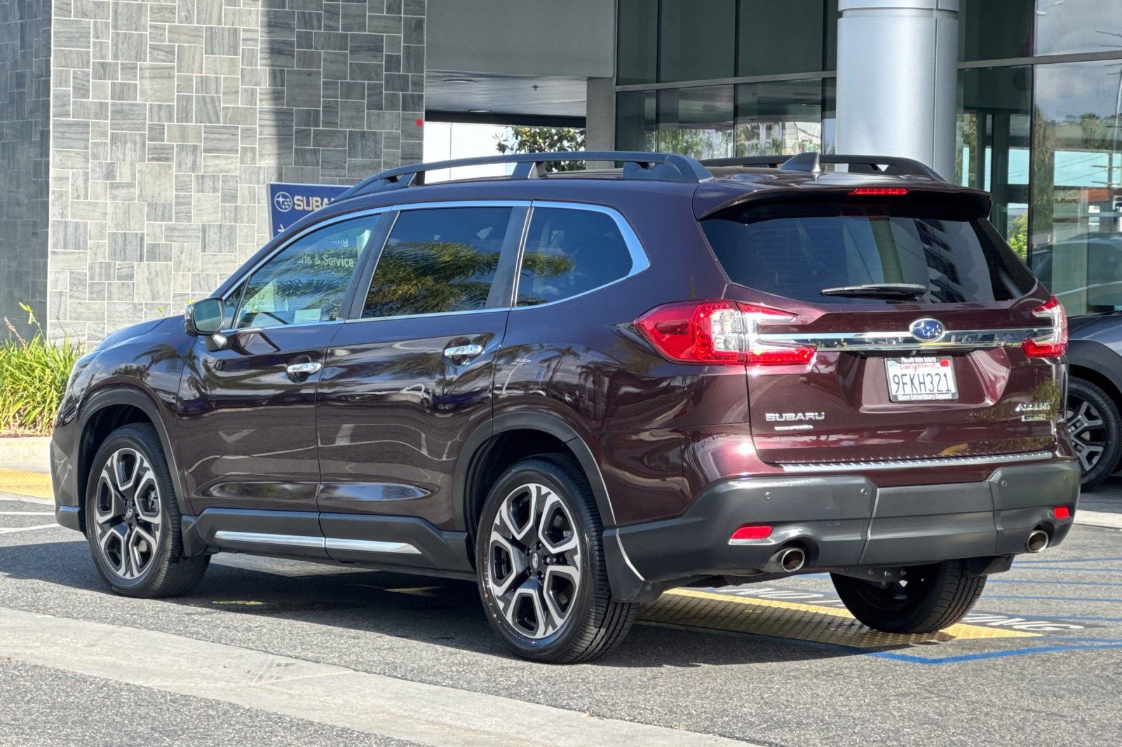 Certified 2023 Subaru Ascent Touring AWD/4WD image 6