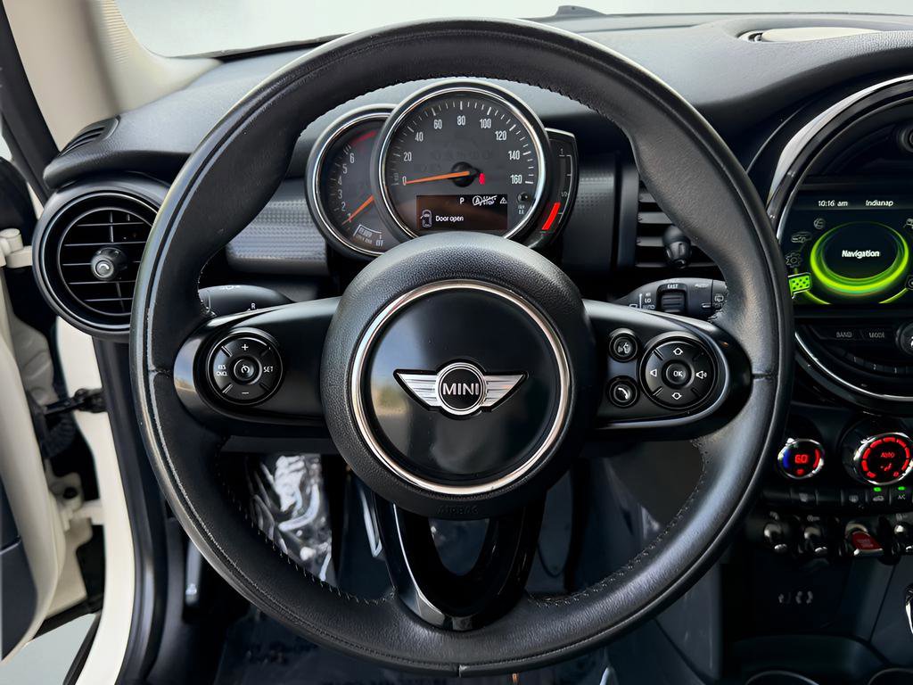 Used 2018 MINI Cooper 2-Door Hardtop FWD image 27