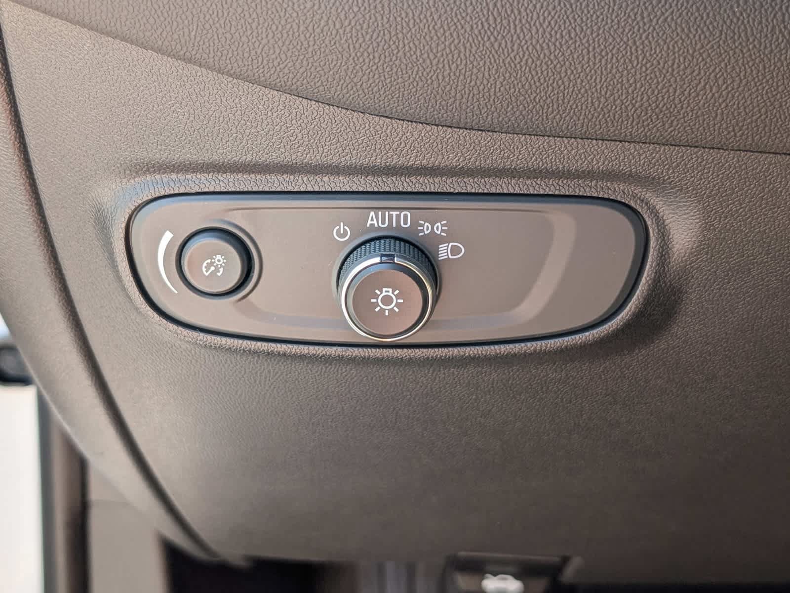 Used 2022 Chevrolet Equinox LS AWD/4WD image 20