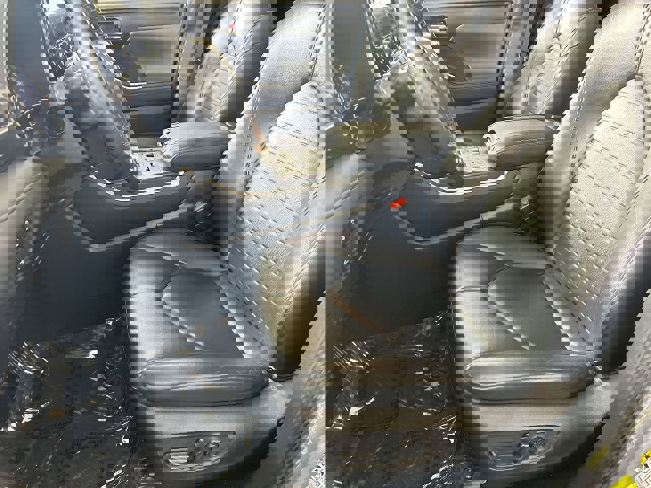 Used 2023 Toyota Highlander XLE image 21