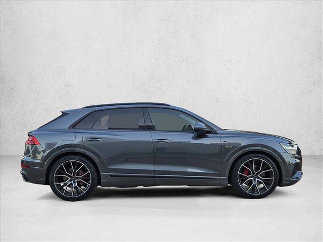 Used 2019 Audi Q8 Prestige w/ Luxury Package AWD/4WD image 4