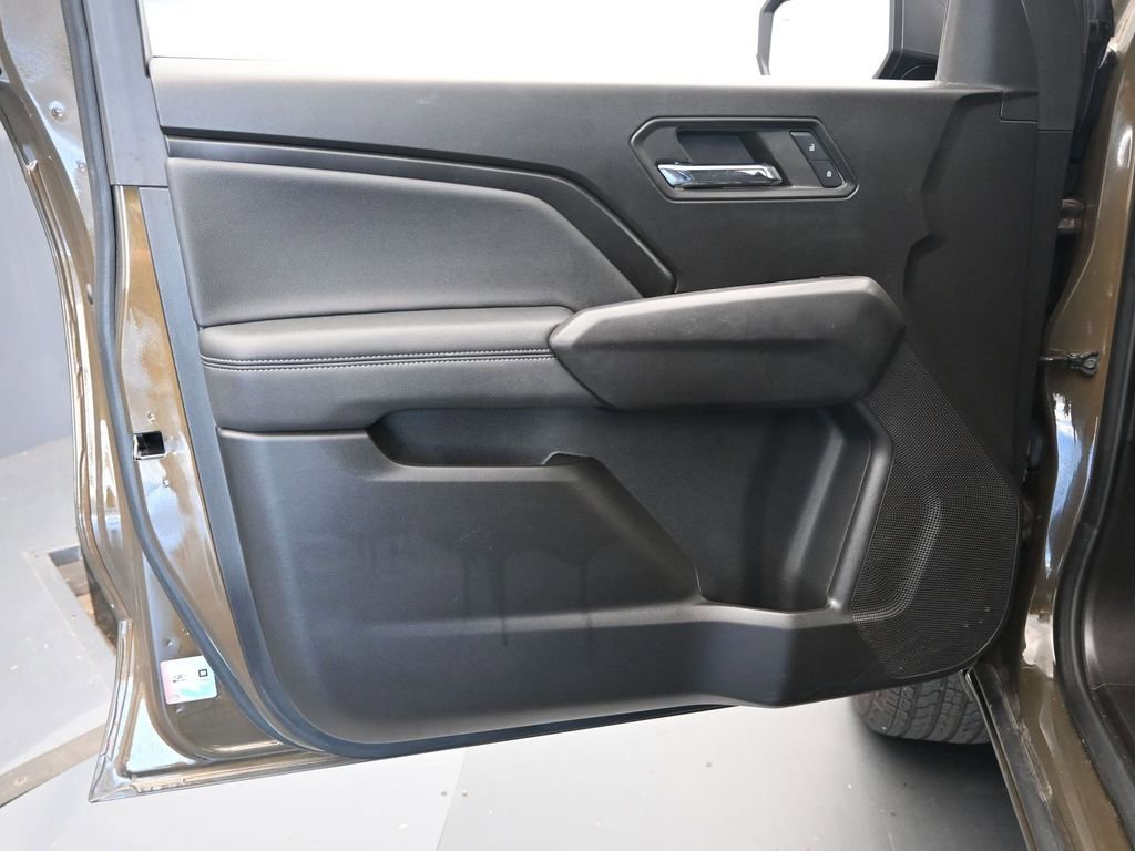 Used 2024 Chevrolet Colorado LT w/ LT Convenience Package image 22