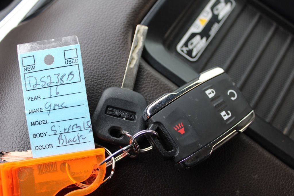 Used 2016 GMC Sierra 1500 SLT w/ SLT Premium Package image 28