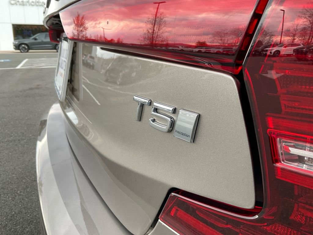 Used 2020 Volvo S60 T5 Inscription image 17