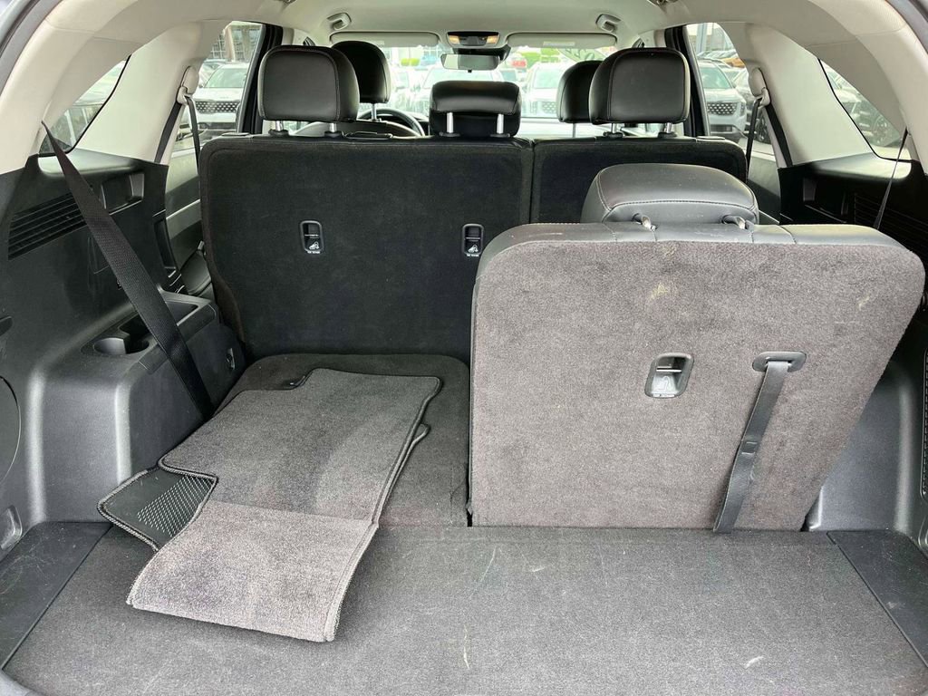 Used 2022 Kia Sorento S image 7
