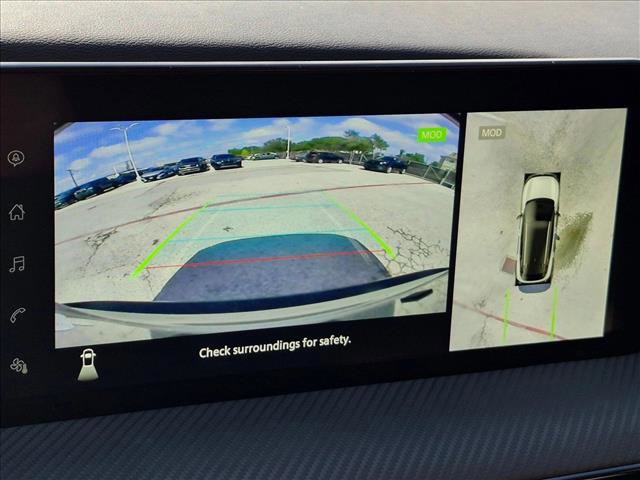 Used 2025 Nissan Kicks SR FWD image 10
