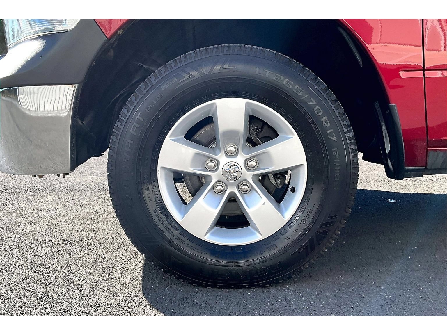 Used 2015 RAM 1500 ST w/ SXT Appearance Group AWD/4WD image 9