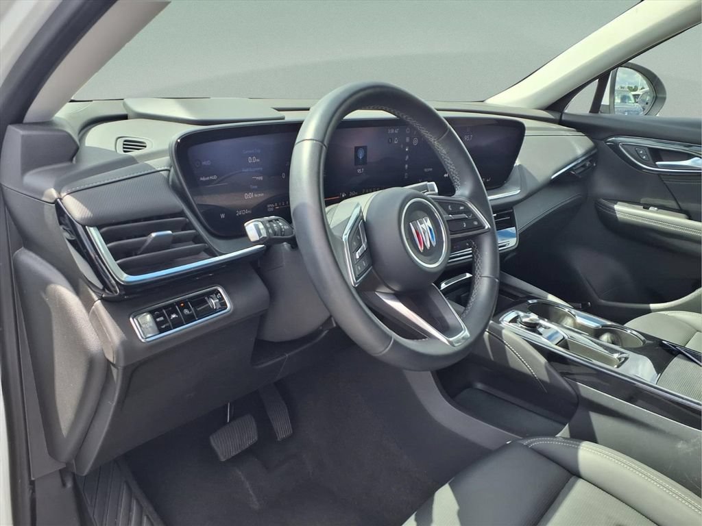 Certified 2025 Buick Envision Preferred AWD/4WD image 12