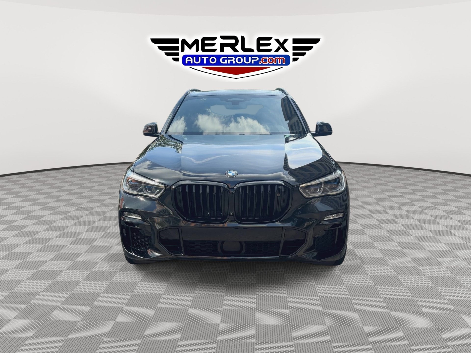 Used 2020 BMW X5 M50i w/ Executive Package AWD/4WD image 3
