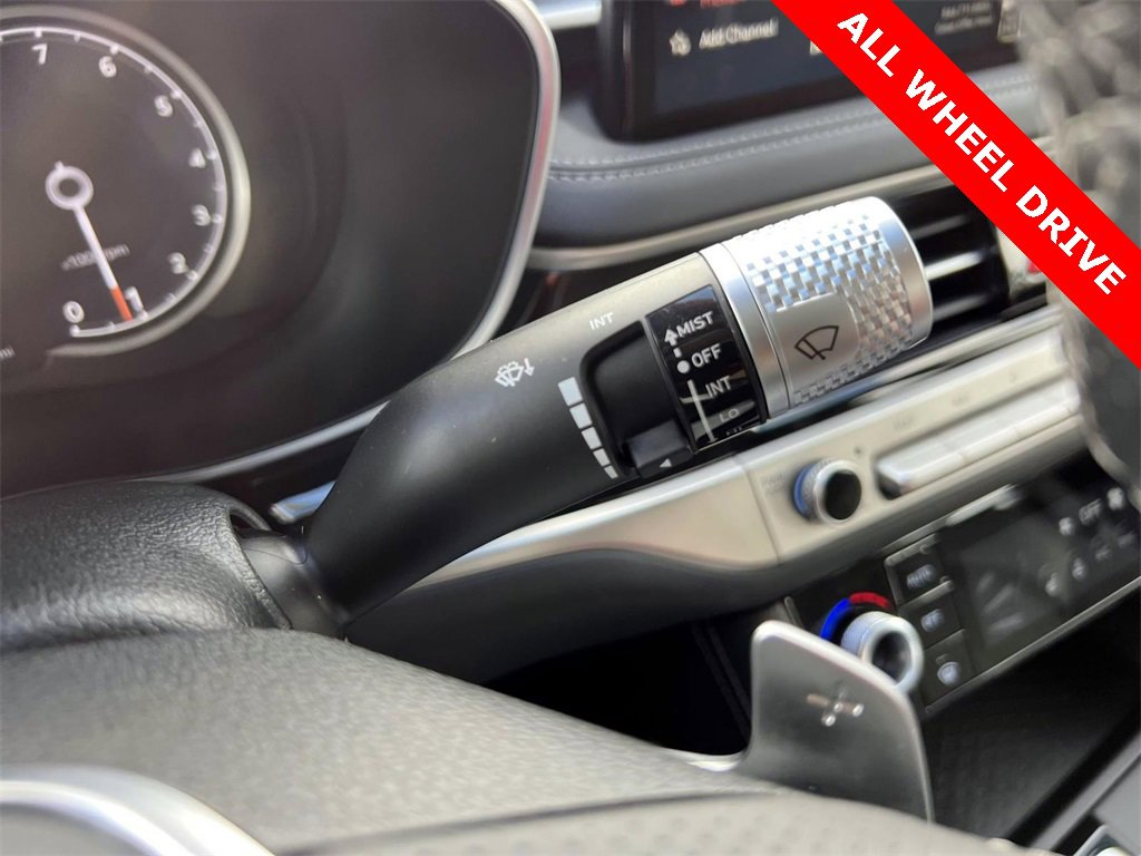 Certified 2025 Genesis G70 2.5T image 30