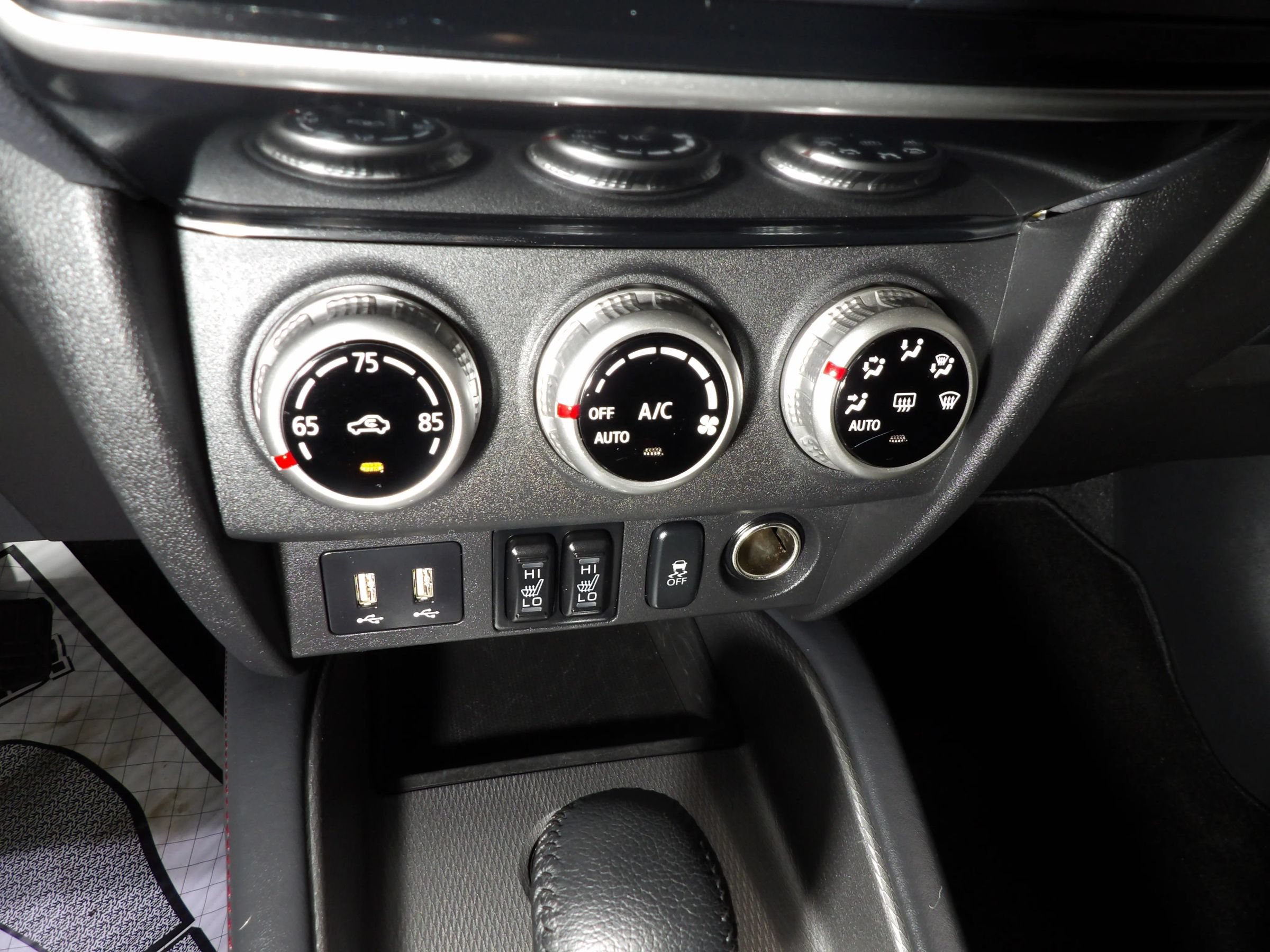 Used 2025 Mitsubishi Outlander Sport ES AWD/4WD image 13