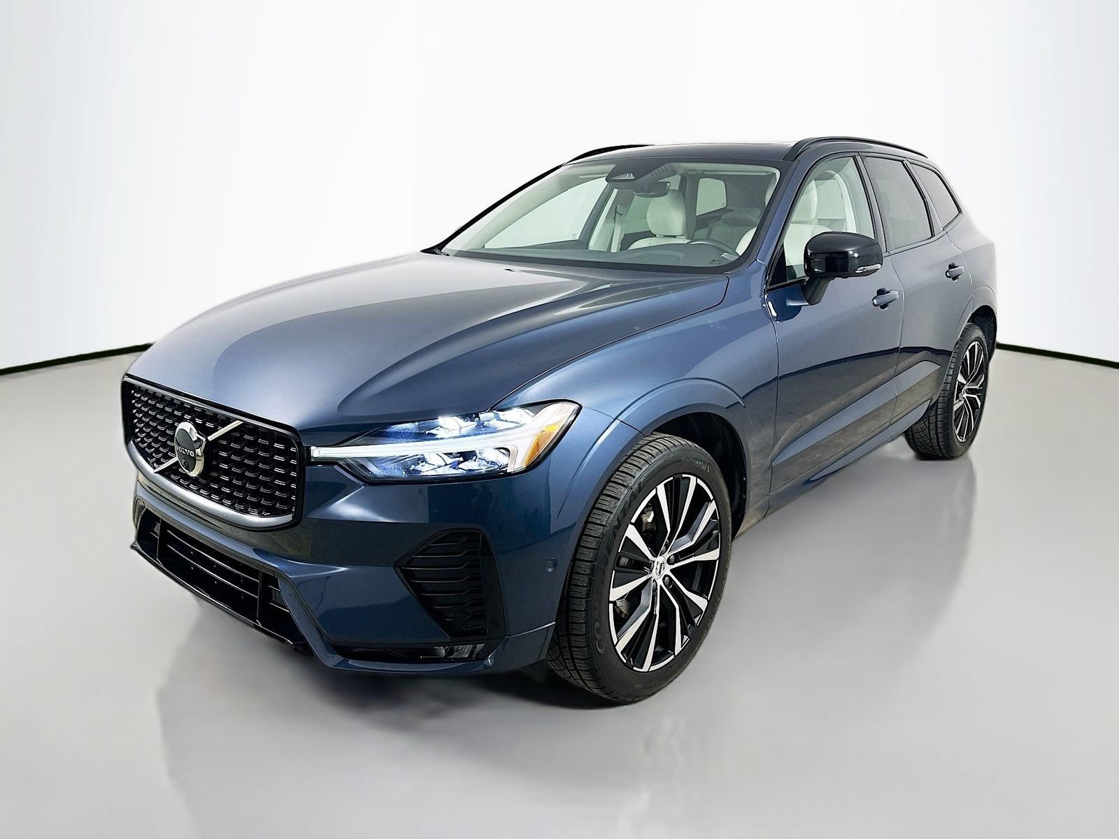 Used 2023 Volvo XC60 B5 Plus w/ Protection Package Premier
