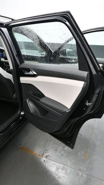 Used 2025 Volkswagen Taos S image 12