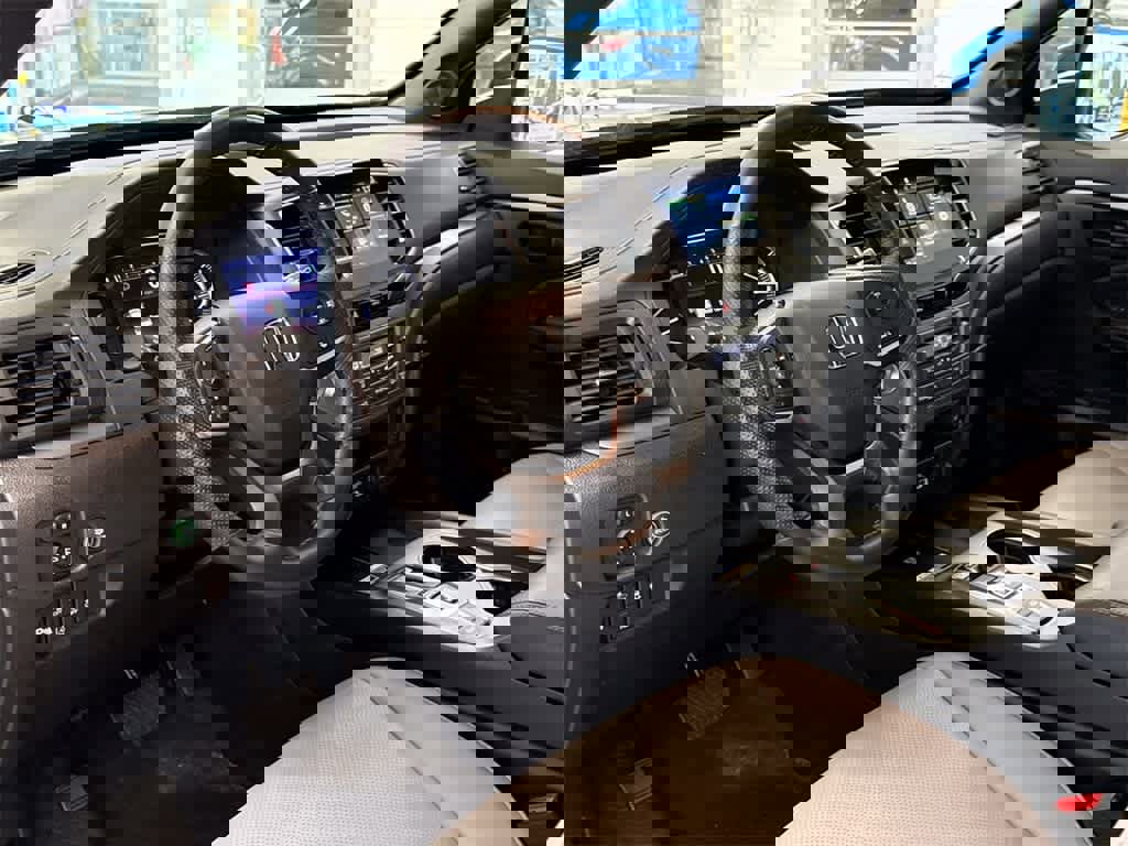 Certified 2024 Honda Passport EX-L image 10