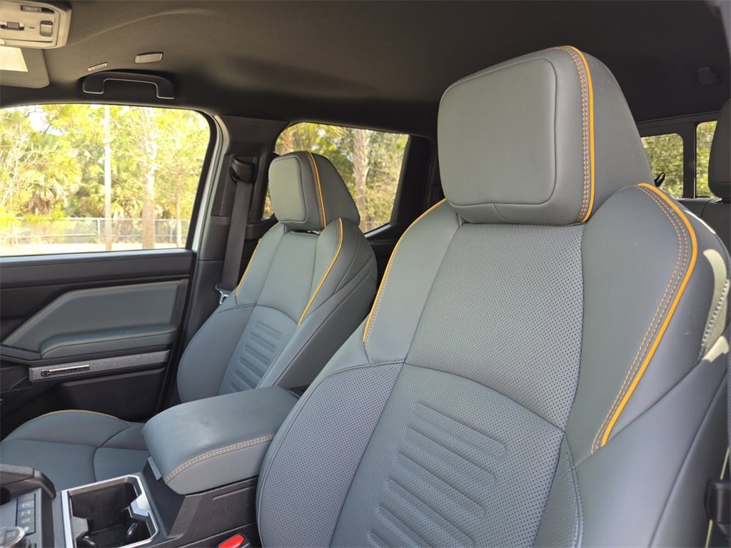 Certified 2025 Toyota Tacoma Trailhunter image 23