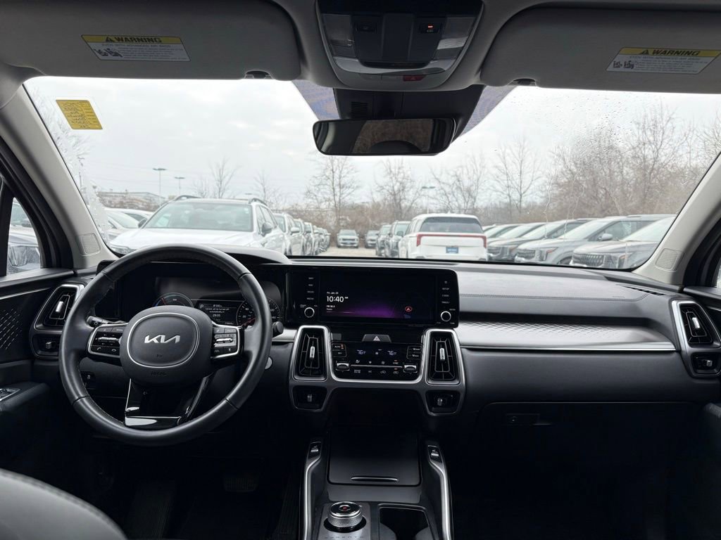 Certified 2023 Kia Sorento EX image 24