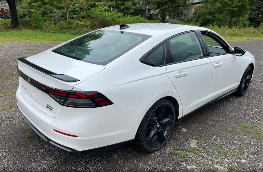 Used 2023 Honda Accord Sport image 6