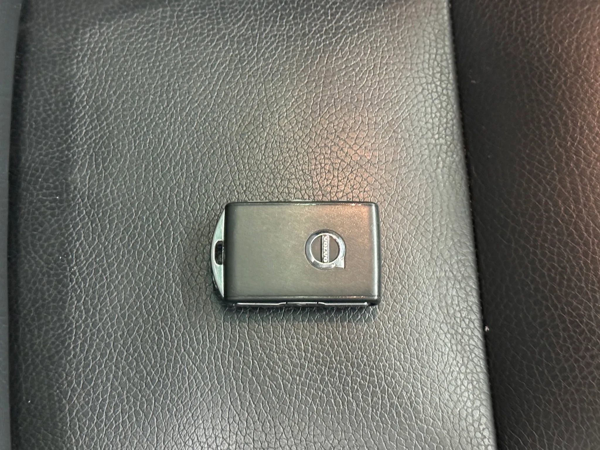 Used 2019 Volvo XC90 T6 Momentum w/ Advanced Package image 46