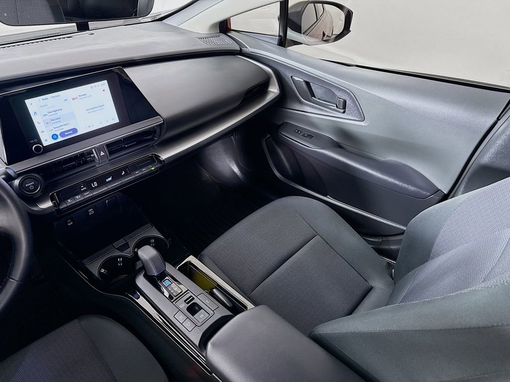 Used 2026 Toyota Prius LE AWD/4WD image 24