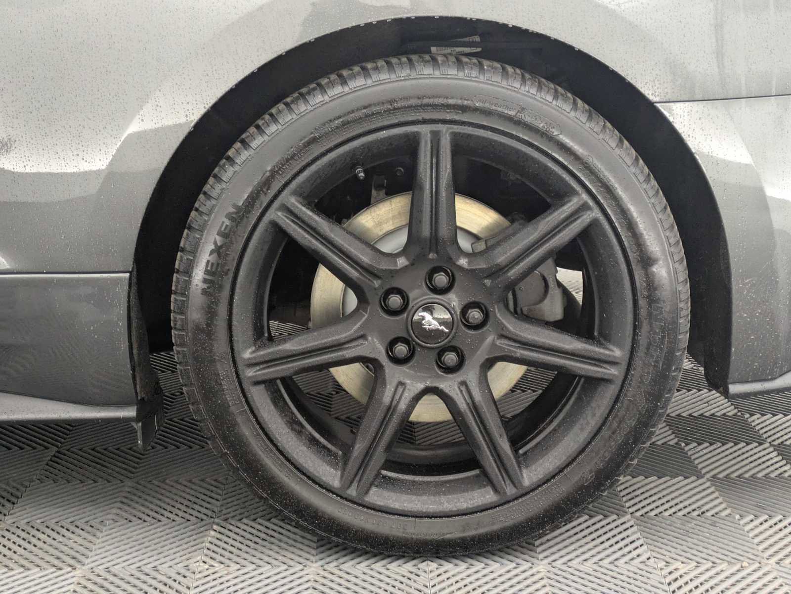 Used 2018 Ford Mustang GT w/ Black Accent Pkg image 11