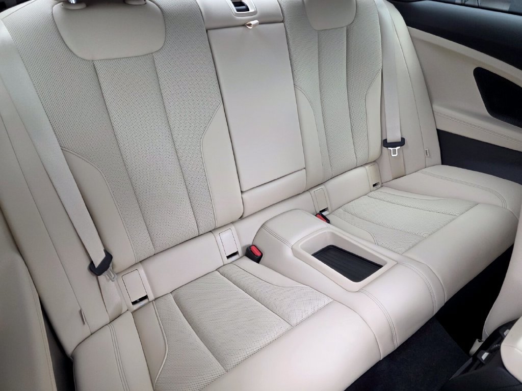 Used 2025 BMW 230i Coupe w/ Convenience Package RWD image 24