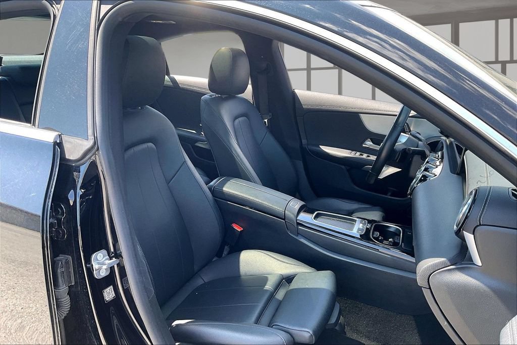 Used 2025 Mercedes-Benz CLA 250 4MATIC image 27