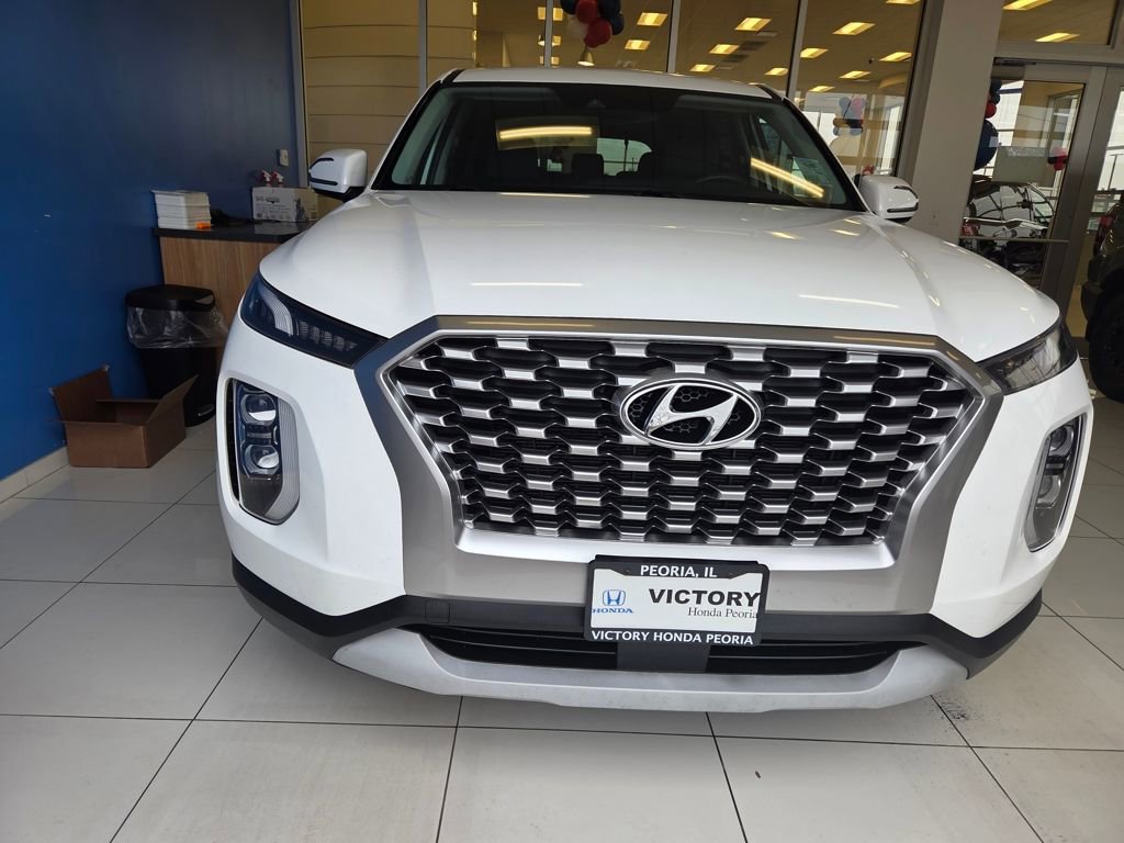 Used 2022 Hyundai Palisade SE image 2