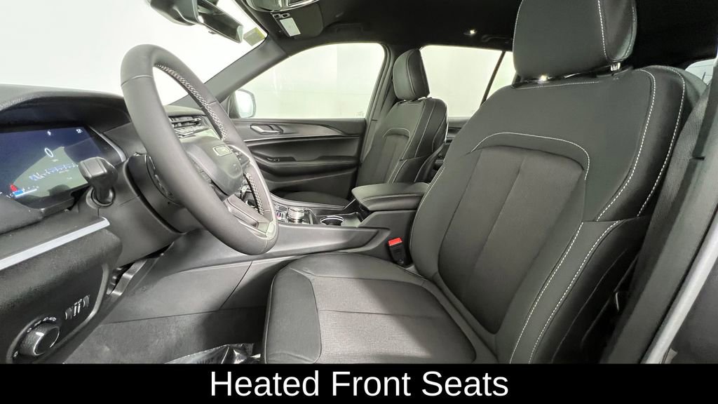 New 2025 Jeep Grand Cherokee Laredo image 15