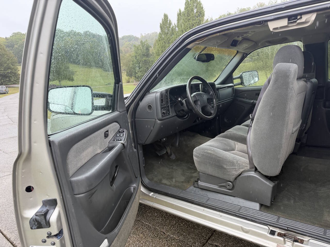Used 2003 Chevrolet Silverado 1500 LS w/ Off-Road Package AWD/4WD image 13