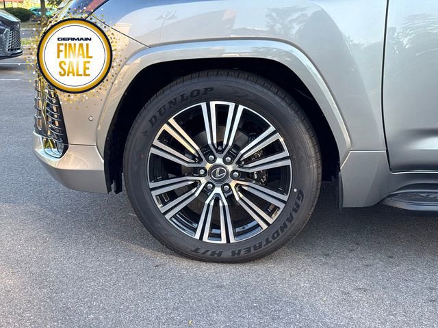 New 2025 Lexus LX 700h Luxury image 10