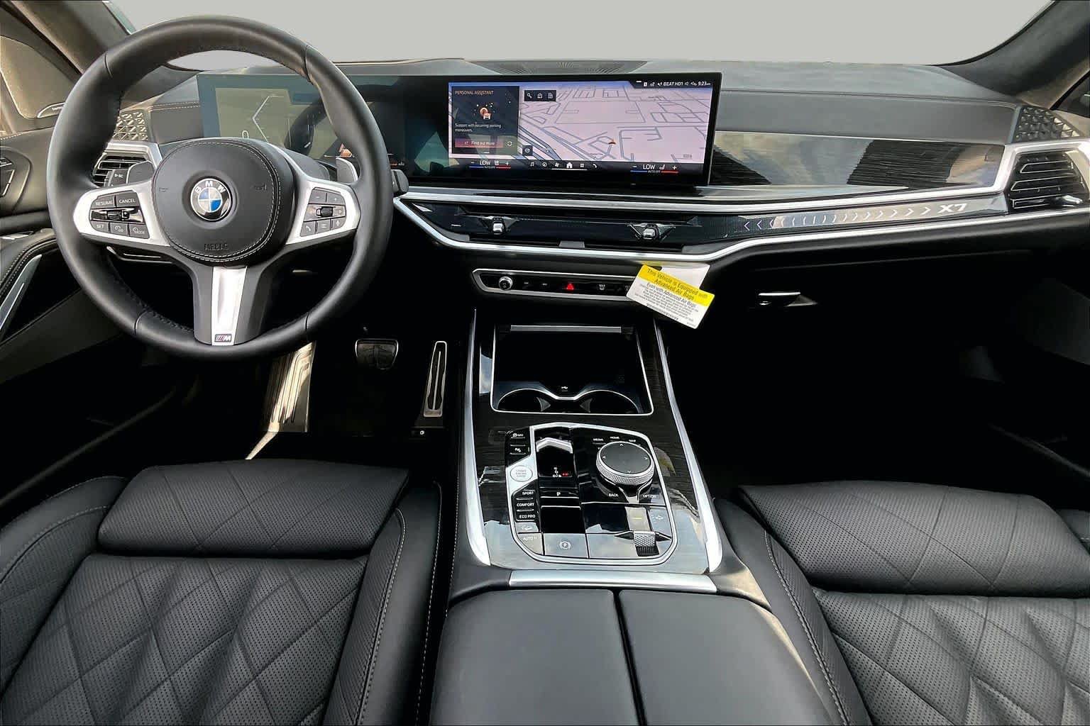 Used 2025 BMW X7 xDrive40i w/ M Sport Package AWD/4WD image 16