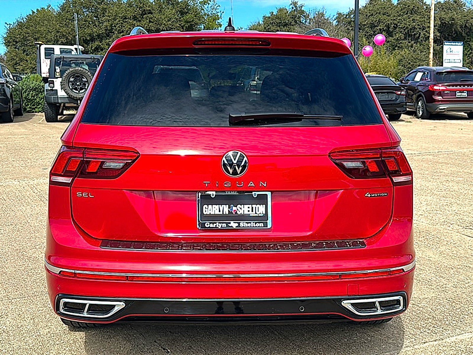 Used 2024 Volkswagen Tiguan SEL R-Line AWD/4WD image 7
