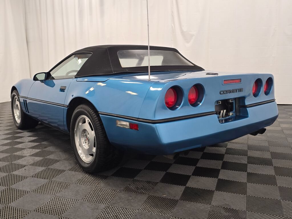 Used 1988 Chevrolet Corvette Convertible image 3