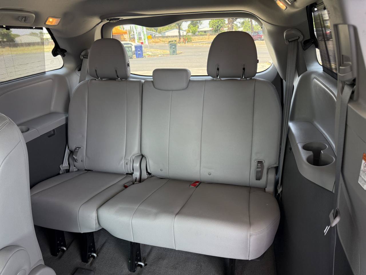 Used 2018 Toyota Sienna XLE AWD/4WD image 15