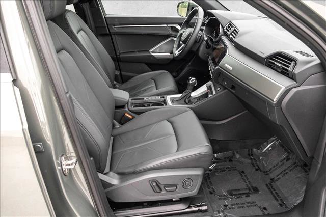 Certified 2025 Audi Q3 2.0T Premium Plus w/ Premium Plus Package image 26