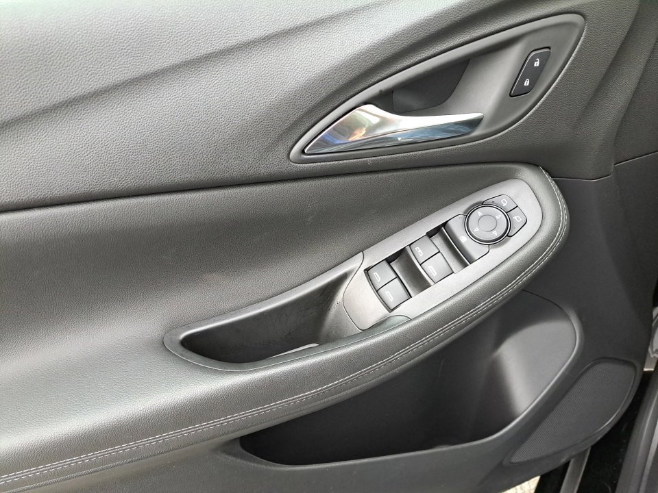 Certified 2024 Buick Encore GX Sport Touring w/ Comfort Package image 32