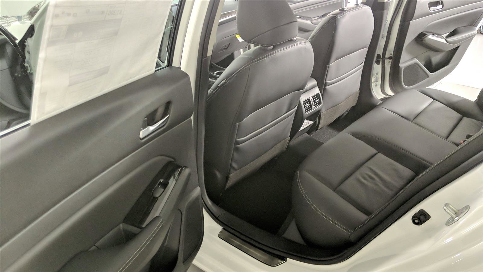 Used 2021 Nissan Altima 2.5 SL FWD image 21