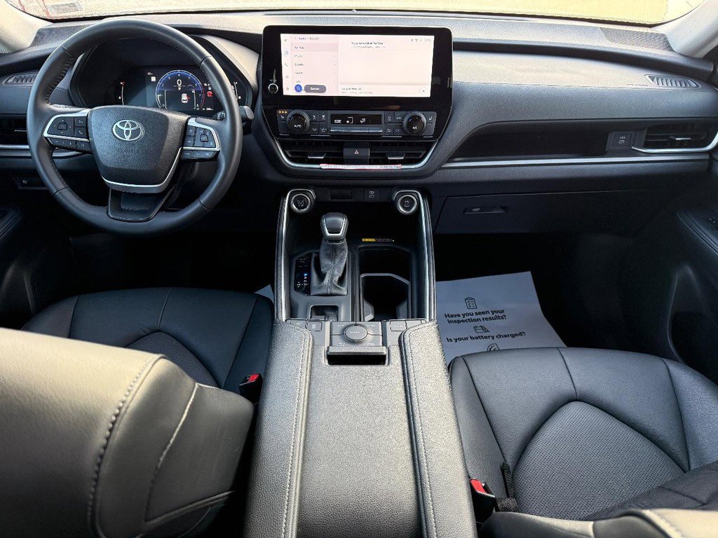 Certified 2025 Toyota Grand Highlander AWD image 13